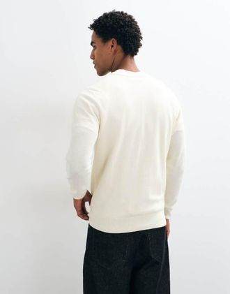 Fred Perry maglione lavorato a maglia con punto piqu&eacute; e logo, color &eacute;cru-Bianco