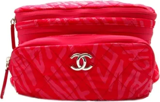 Chanel 2021-2023 logo-printed diamond-quilted convertible backpack - women - Nylon/Calf Leather - One Size - Pink