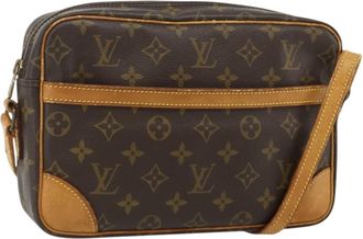 Louis Vuitton Trocadero Monogram Canvas Brown Canvas Handbag (Pre-Owned)