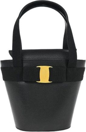 Ferragamo Pre-owned Bucket Bags, female, Black, Size: ONE SIZE Pre-owned Bucket Bag