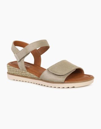 Tamaris Tamaris Womens Iris Womens Low Wedge Sandals - Brown - Size: 6