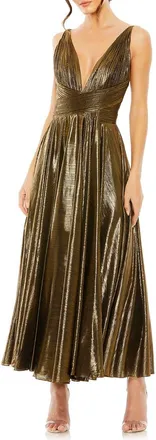 Mac Duggal Womens Womens Sleeveless Metallic V-Neck Gown in Antique Gold at Nordstrom, Size X-Small