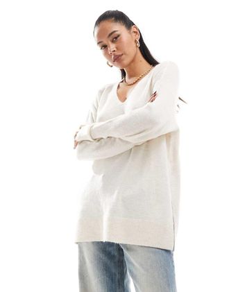 Vero Moda longline soft sweater in cream-White
