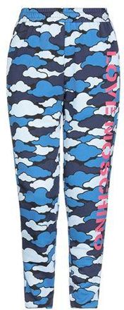 Love Moschino PARTES DE ABAJO - Pantalones en YOOX.COM