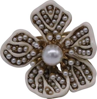 Oscar De La Renta Broken Flower Ring in White Faux Pearl