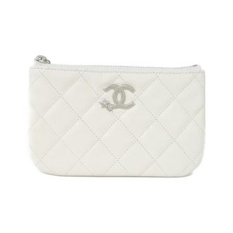 Chanel White Grained Calfskin Pouch (Pre-Owned)