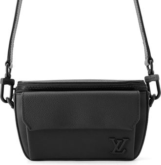 Louis Vuitton Noir Leather Shoulder Bag (Pre-Owned)