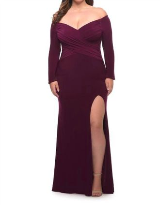 La Femme Off The Shoulder Jersey Ruched With Sleeve In Berry