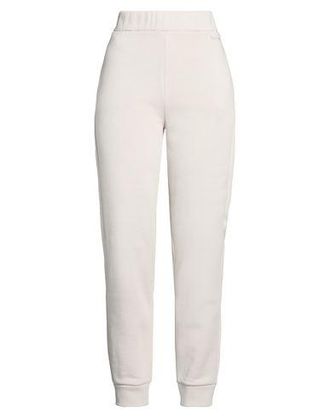 Calvin Klein HOSEN & R&Ouml;CKE - Hosen auf YOOX.COM