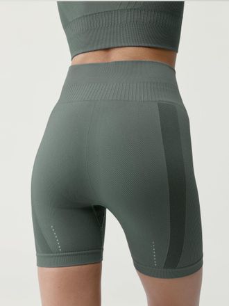 Born Living Yoga Short Eris Tea