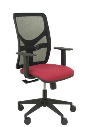 Piqueras y Crespo Silla Motilla Malla Negra Asiento Bali Granate Brazo Regulable
