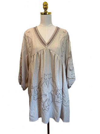 Entro Womens Embroidered Dress In Tan