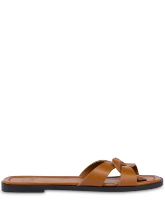 【関税&送料込】Moschino Sandal With Woven Buckle Moschino Sandal With Woven Buckle | italist