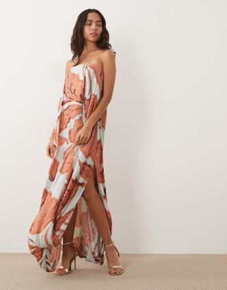 Asos Vestito lungo a fascia in raso blu e rosso con stampa astratta-Multicolore