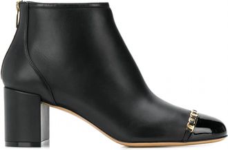 Ferragamo Womens Vara Chain Leather Boots In Black