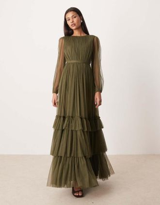 Lace & Beads Rebecca - Vestito lungo girocollo a balze verde oliva intenso con maniche trasparenti