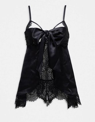 Ann Summers Unwrap Me - Completo babydoll nero con perizoma a tassello aperto