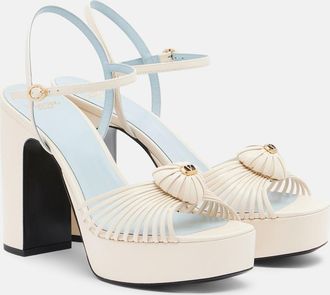 Valentino Garavani Sandalias con plataforma Coeur Royal de piel