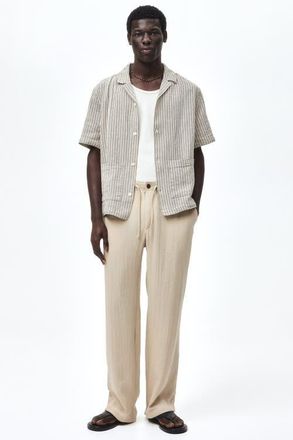 H&M Regular Fit Resort Shirt in Cream/striped at Nordstrom, Size X-Small