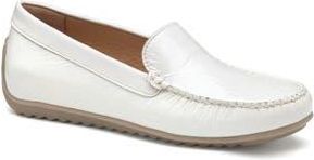 Johnston & Murphy Melanie Venetian Loafer in White Crinkled Patent Leather at Nordstrom Rack, Size 6