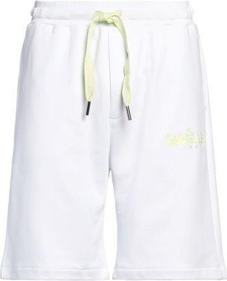 Ga&euml;lle Paris BOTTOMWEAR - Shorts & Bermuda Shorts on YOOX.COM