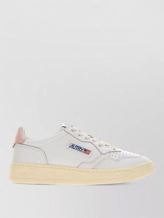 Autry medalist leather sneakers perforated heel tab