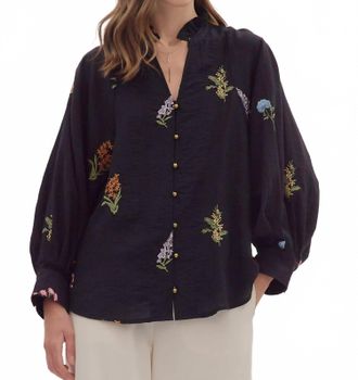 Entro Embroidered Botanical Long Sleeve Top In Black