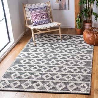 Safavieh Natura Hand Made Area rug, Ivory / Black Bohemian Style Non-Shedding