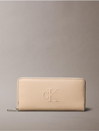 Calvin Klein Womens Sculpted Impression Zip Wallet - Brown