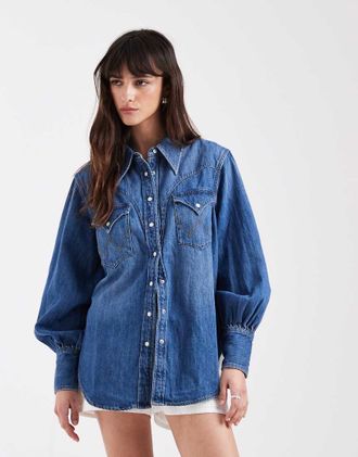 Wrangler Camicia di jeans stile western lavaggio blu medio con bottoni