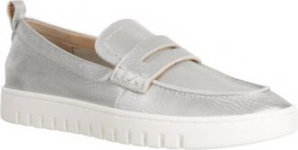 Vionic Womens Uptown Loafer In Silver