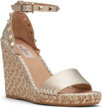 Valentino Garavani Rockstud Metallic Espadrille Wedge Sandal in Platinum at Nordstrom, Size 11Us