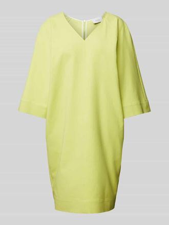 More Knielanges Kleid mit V-Ausschnitt in Neon Gelb, Gr&ouml;&szlig;e 34