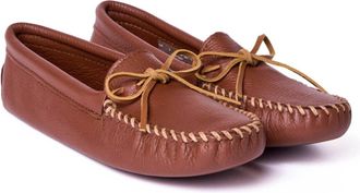 Minnetonka Mens Soft Sole Moccasin In Cherry