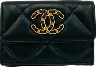 Chanel Black Leather Wallet (Tri-Fold) (Pre-Owned)