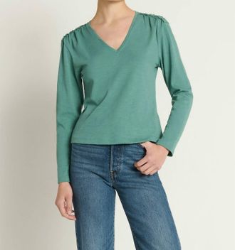 Nation Ltd Remi V-Neck Top In Sagebrush