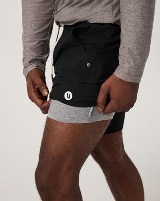 Vuori Clothing Kore Shorts Lined 9 | Biscotti Tonal | XS, Size Extra Small
