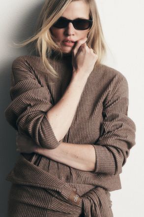 Alo | Muse Crewneck Neck Pullover Top in Java Brown Heather, Size: Medium