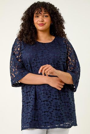 Roman Lace Front Stretch Top