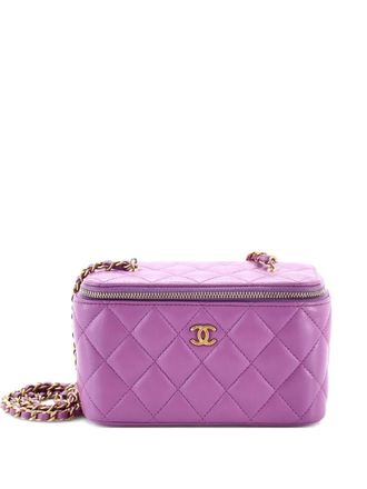 Chanel Pearl Crush Vanity Case with Chain Quilted Lambskin Small clutch bag - women - Calf Leather/Lamb Skin - One Size - Purple