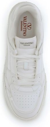 Valentino Garavani Mens Sneakers Low Top Freedots White White-White-White-White Upper: Calf Leather Trainers White/white/white/white