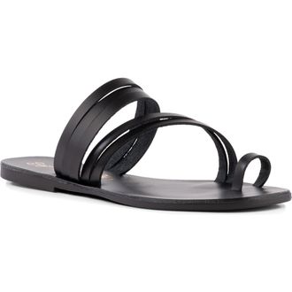 Seychelles Summer Rain Toe Loop Sandal in Black at Nordstrom Rack, Size 6.5