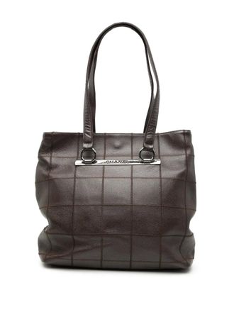 Chanel 2003-2004 Chocolate Bar Stitched Caviar tote bag - Brown
