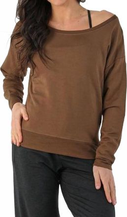 Glyder Lounge Off Shoulder Top In Chocolate