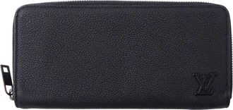 Louis Vuitton Black Noir Leather Long Wallet (Bi-Fold) (Pre-Owned)