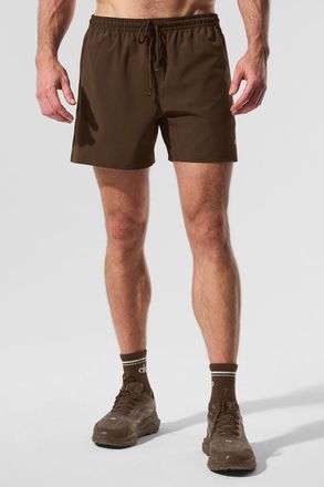 Alo | 5 Circuit Short in Espresso Brown, Size: Medium