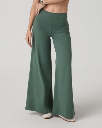 Vuori Clothing Halo Easy Wideleg Pants - Shorts | Agate Green | XS, Size Extra Small