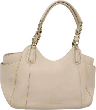 Ferragamo Pre-owned Shoulder Bags, female, Beige, Size: ONE SIZE Pre-owned Leather handbags