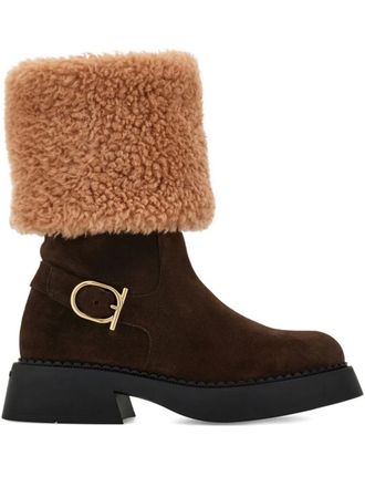 Ferragamo Enkellaarzen met gespdetails - Bruin