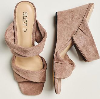 Silent D x @loverlygrey Kathy Wedge Heels
